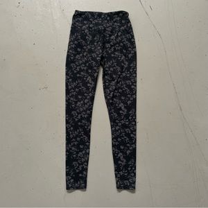 Maurice’s Grey & Black Floral Leggings Size XS